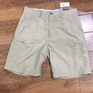 Callaway Golf Khaki shorts size 34